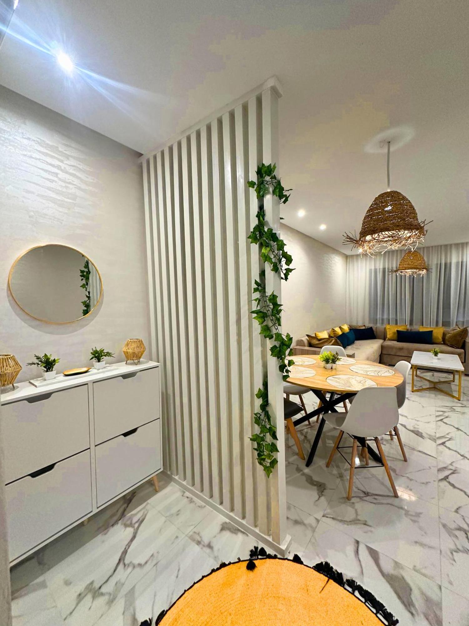 Appartamento La Palmeraie Luxueux Avec Piscine Et Parking *